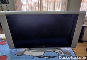 TV LCD SANYO em muito bom estado...
