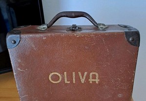 Mala antiga da fábrica OLIVA