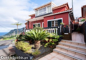 Moradia T3 + Est�dio Com Al