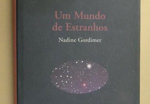 "Um Mundo de Estranhos" de Nadine Gordimer