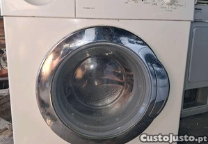 Mquina de lavar roupa