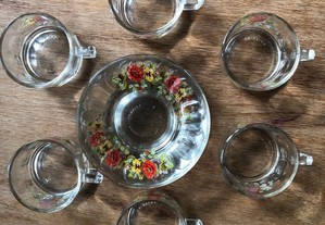 Serviço de Café Vintage com 6 chávenas e pires em vidro transparente com motivos florais - anos 60