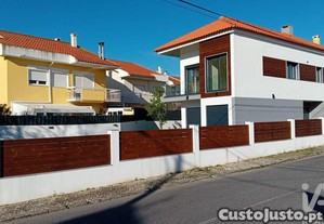 Casa / Villa T3 em Algueirão-Mem Martins de 228,6 m²
