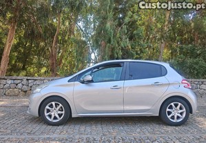 Peugeot 208 1.2 gasolina 81km nacional troco