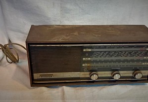 Rádio Grundig RF 110a