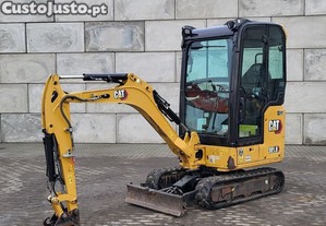 Adquirimos Retroescavadoras Tratores Carrinhas 4x4 Ou Basculantes Geradores Pás Carregadoras Giratorias ( SÓ A PREÇO DE COMERCIO
