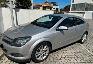 Opel Astra GTC 1.7