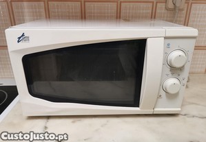 Microondas Branco TEAM International