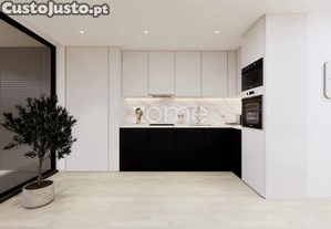 Apartamento T4 No Gondomar Green, A Poucos...