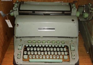 Máquina Escrever Hermes Ambassador