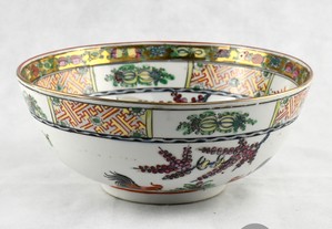 Taça Porcelana da China, decoração Luta de Galos, circa 1970