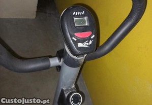 Bicicleta Est�tica Body+