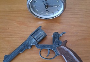 Brinquedo antigo vintage Pistola de fulminantes SCORPION