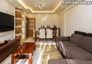 T3 Com Varandas E Suíte Junto À Estação De...