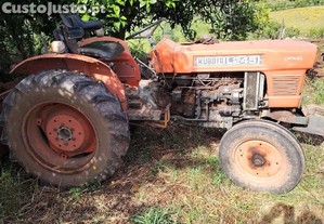 Tractor Kubota L245
