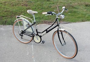 Bicicleta de Senhora