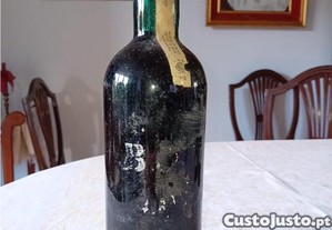 Vinho antigo