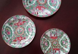 Pratos em Porcelana Chinesa "Família"
