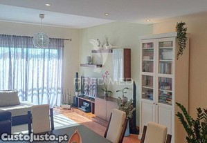 Apartamento t2 em redondos (fernão ferro)