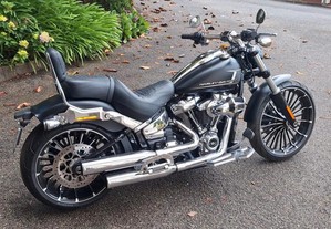 Harley Davidson Breakout 117 Black Matte 2023