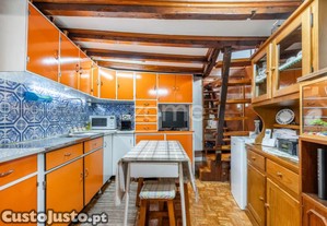 Prédio Com 4 Pisos, 5 Habitações E Loja - Rua...