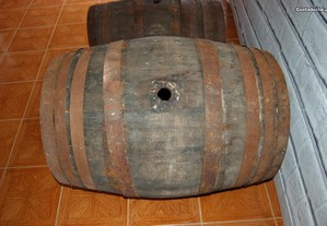 Barril vinho pipo de madeira carvalho vintage 150 litros