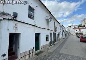 Casa para Recuperar em Campo Maior