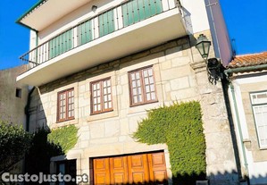 Casa / Villa T3 em Vouzela e Paos de Vilharigues de 210,00 m