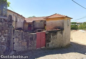 Predio 2 pisos para restauro com terreno de 1963 m2 V. Paraíso