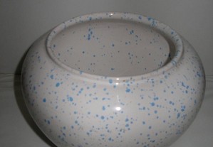 Vaso em Porcelana Branco e Azul