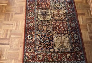 Conjunto de tapetes persas