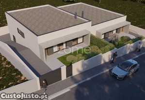 Moradia T3 Em Argoncilhe