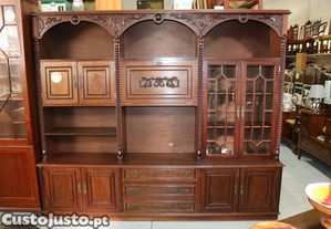 Mvel Estante de Sala em Madeira