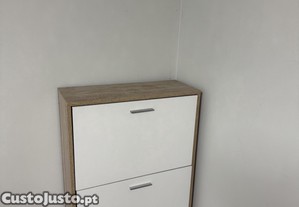 Sapateira com 4 compartimentos 60x24x151cm
