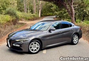 Alfa Romeo Giulia 2.2 Diesel AT8-Q4 Super - 18