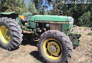 TRATOR - John Deere 2040