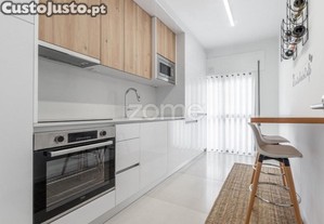Apartamento T2 Renovado, Na Sé Em Braga