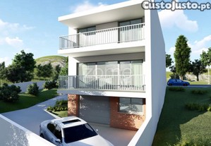 Moradia T4 | Quinta Santa Maria | Linhas...