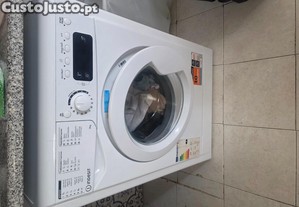 Maquina de lavar roupa semi nova 7 kg