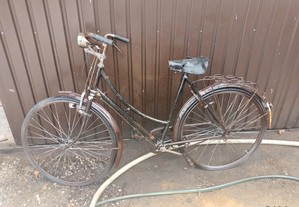 Bicicleta antiga TRIUMPH inglesa