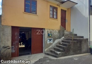 Moradia T2 Para Remodelar - Cercosa, Mortgua