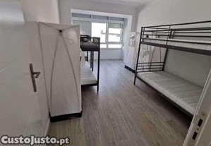 Quarto Partilhado (Homens)