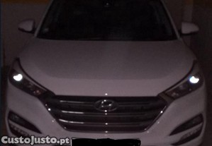 Hyundai Tucson Tucson 1.7 CRDi Premium 19 - 17