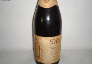 Garrafa de vinho tinto reserva Dão Barrocão -1984