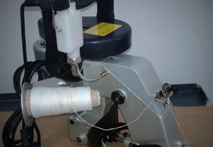 Máquina portátil de coser sacos SEWMAQ - Nova