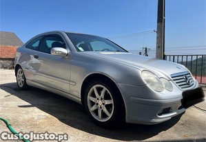 Mercedes-Benz C 220 W203 - 01