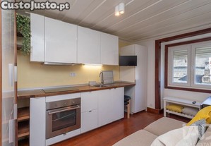 Apartamento T2 em Santa Maria Maior