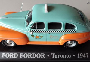 * Miniatura 1:43 Táxi Ford Fordor (1947) | Cidade Toronto | 1ª Série