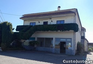 Casa / Villa T3 em Fundo, Valverde, Donas, Aldeia de Joanes e Aldeia Nova do Cabo de 330,00 m