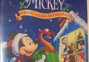 Natal Mágicodo Mickey Nevou na Casa do Mickey (2001) Walt Disney IMDB: 6.6